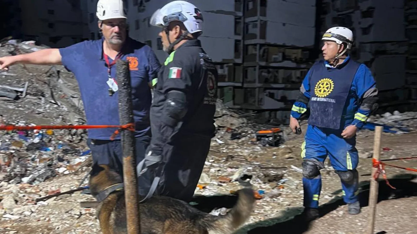 Rescatistas de Santa Catarina regresan tras misión humanitaria en Venezuela