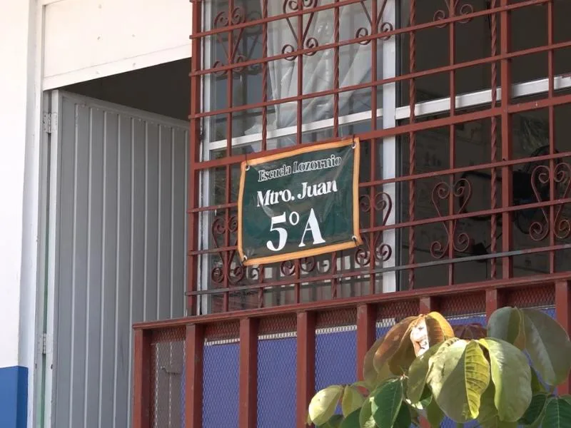 Rezago educativo persiste en México a pesar de graduaciones masivas