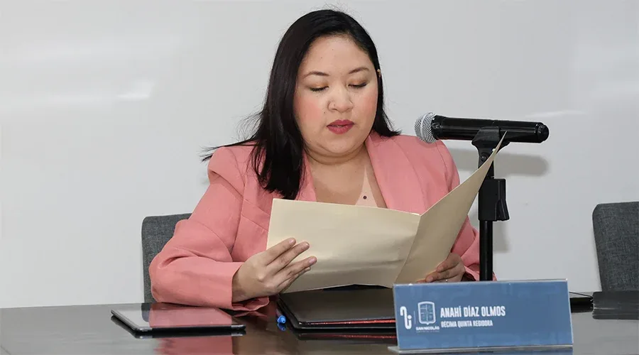 Regidora de San Nicolás renuncia a MC y se une al PAN