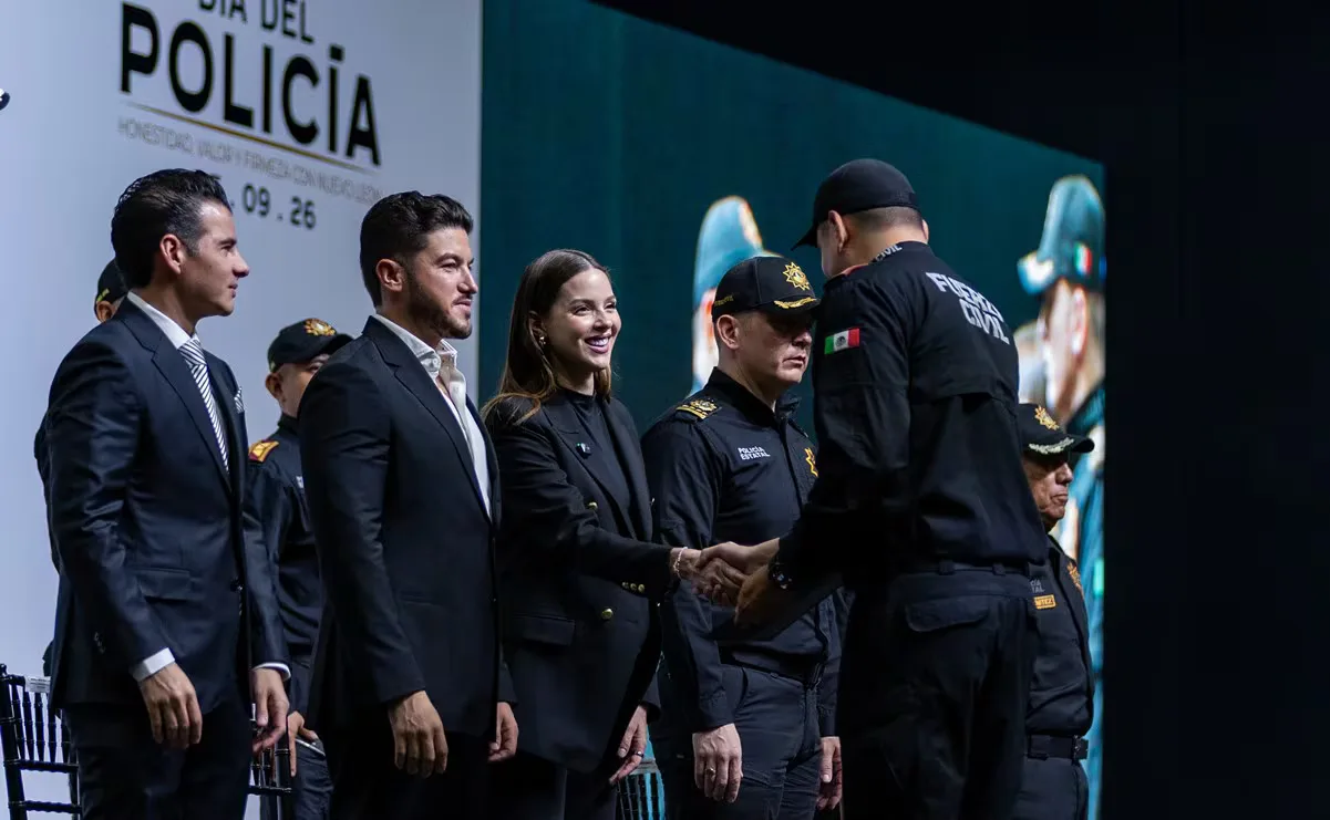 Gobernador y titular de Amar a Nuevo León reconocen a Fuerza Civil en su 15 aniversario