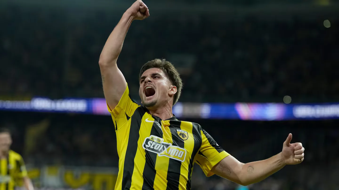AEK logra victoria en su debut en la Champions League ante LASK