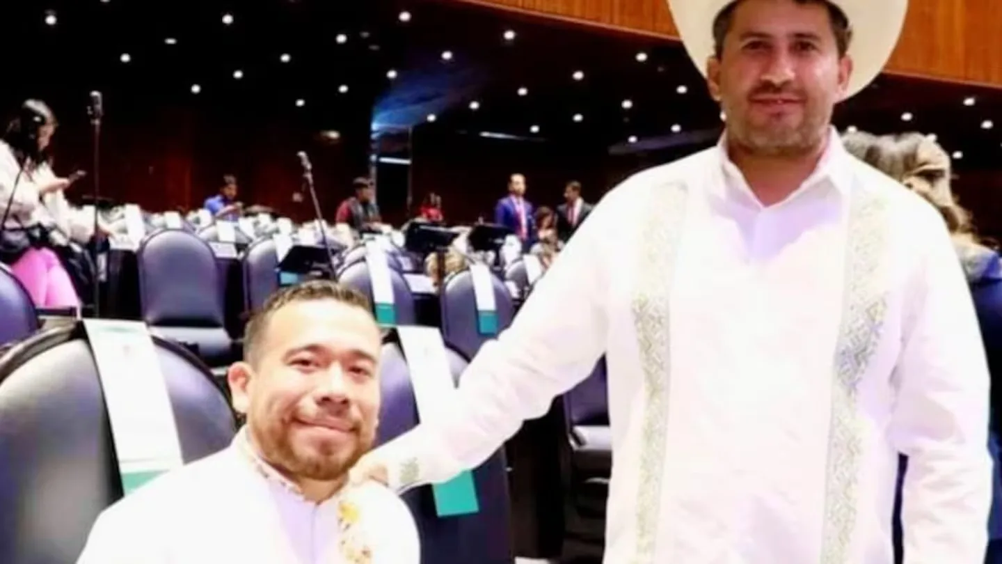 Esteban Constantino comparece ante Fiscalía por asesinato de Carlos Manzo