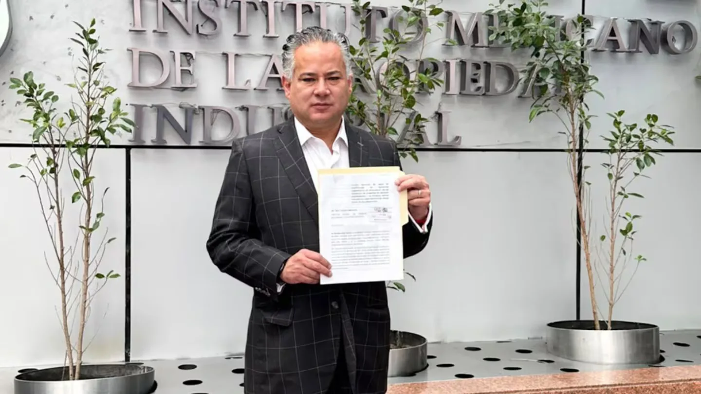 Santiago Nieto denuncia uso indebido del logo del Gobierno de México en Querétaro