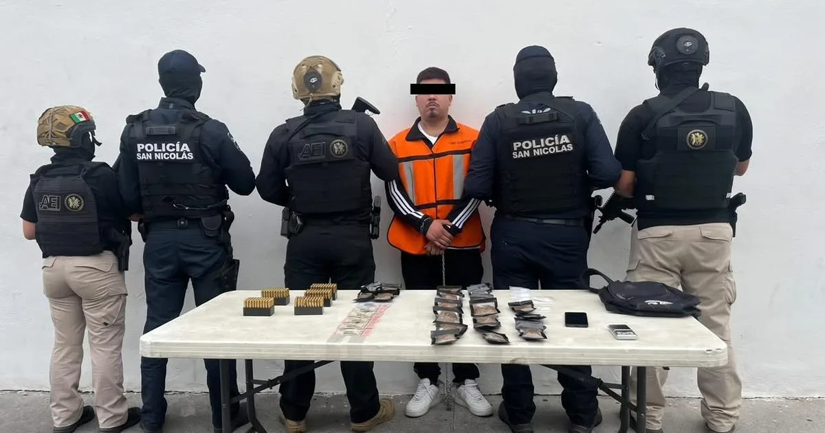 Detienen a presunto narcomenudista en San Nicolás con drogas y cartuchos