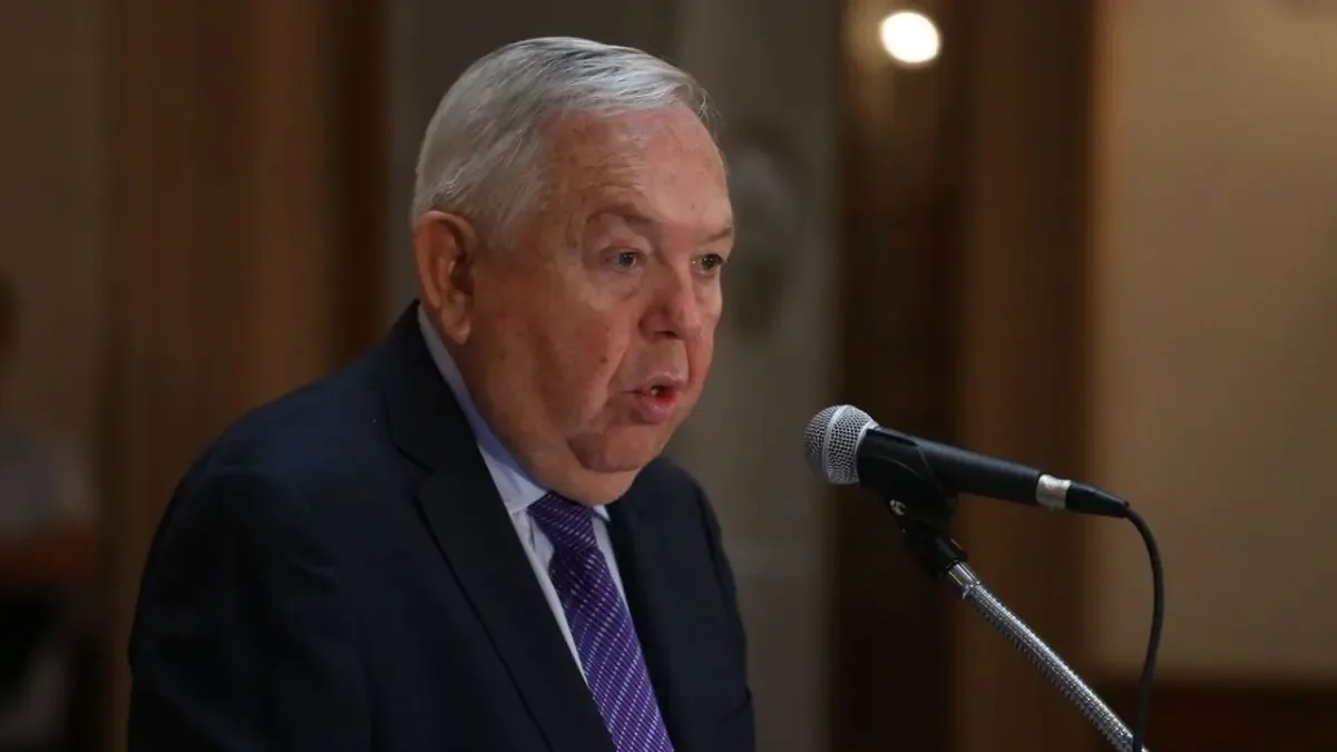 Fernando Turner critica la política de Nuevo León como una 'fosa séptica'