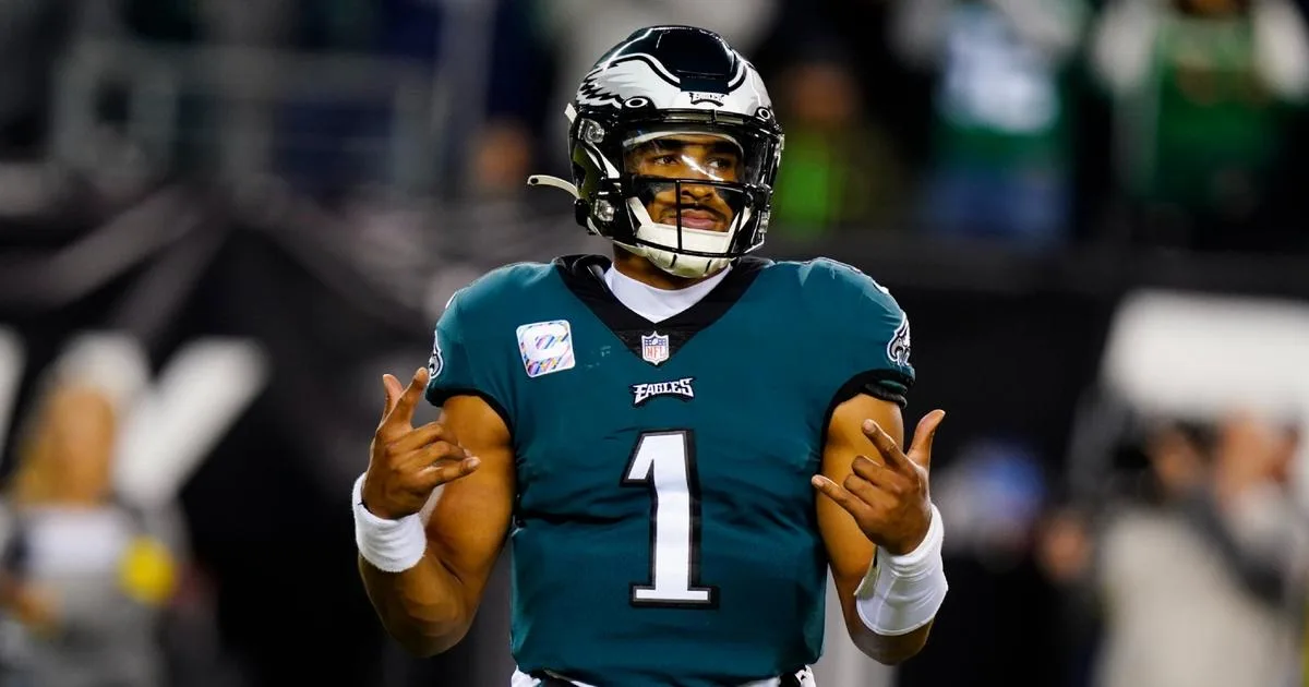 NFLPA solicita investigación sobre atención médica a Jalen Hurts tras diagnóstico grave