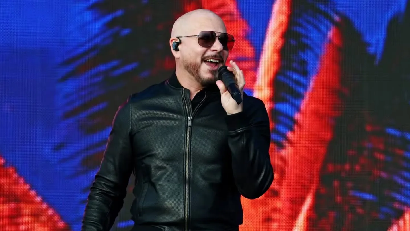 Pitbull se presentará en el Palacio de los Deportes en 2027